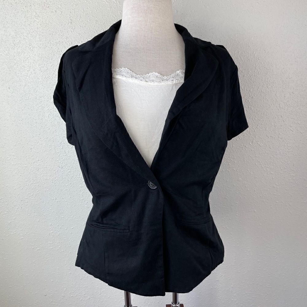 NWT Brina & Em Black Short Sleeve Top Size L